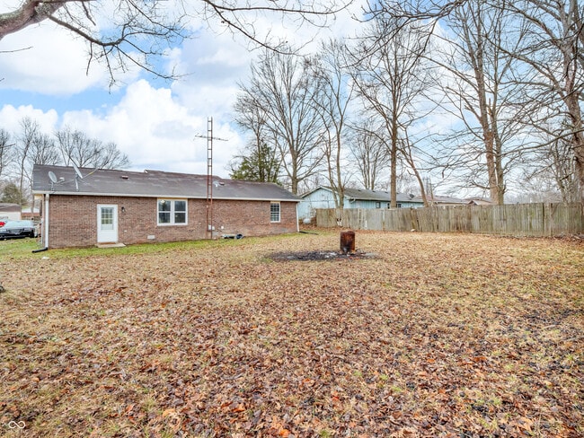 Building Photo - 12386 S Hillview Dr