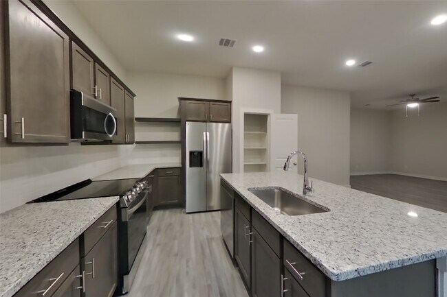 Building Photo - 22628 Terrazzo Dr