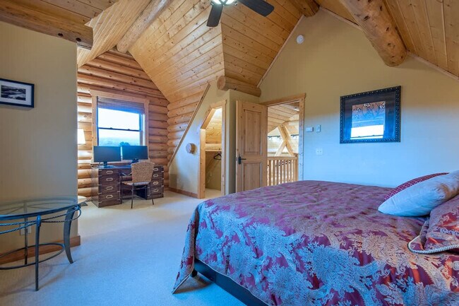 Building Photo - 2477 Middle Teton Rd