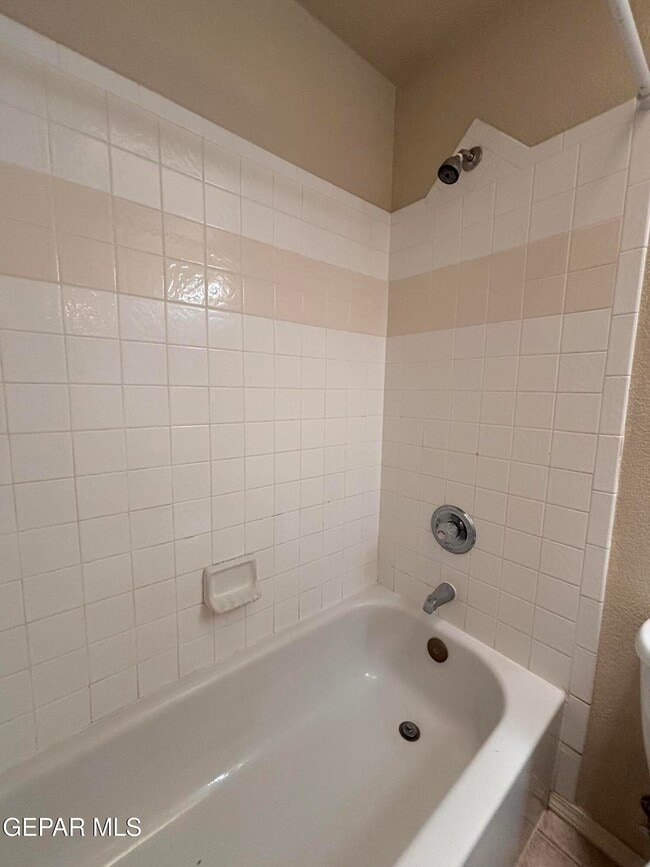 Building Photo - 6164 River Park Pl