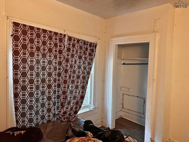 Building Photo - 2812 Ave R