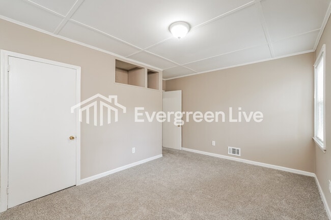 Building Photo - 2835 Fairmount St