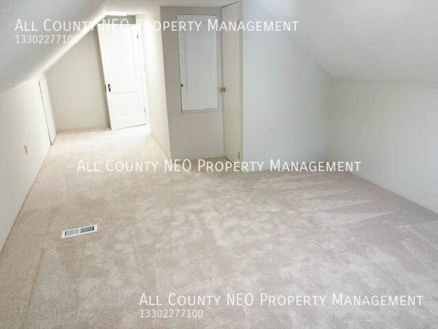 Building Photo - 19330 Meredith Ave