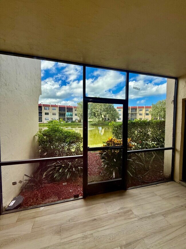 Building Photo - 2050 Oleander Blvd