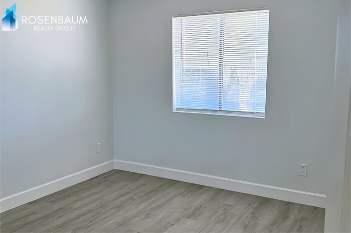 Building Photo - 548 S Udall