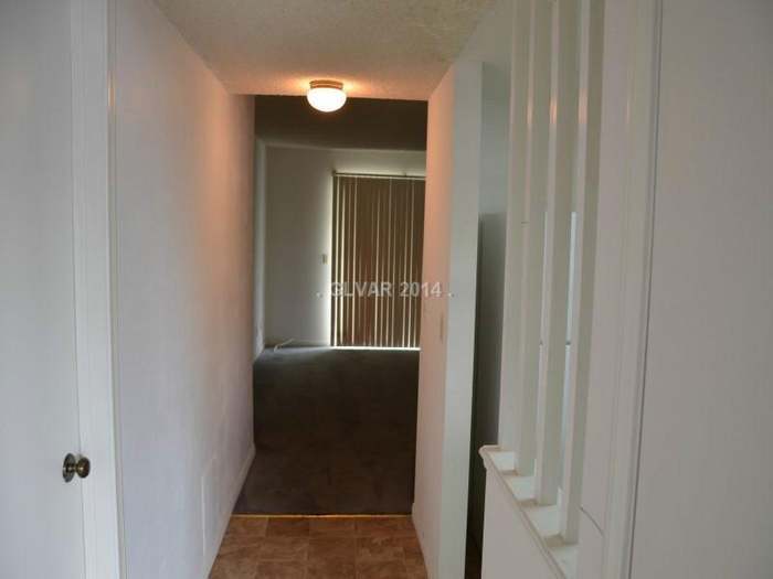 Building Photo - 3823 S Maryland Pkwy