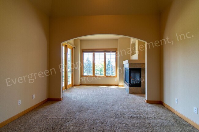 Building Photo - 3775 Sandy Shore Ln