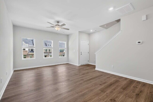 Building Photo - 107 Flowering Maple Wy