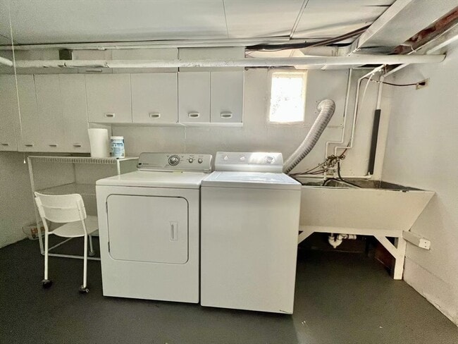 Building Photo - 92 Duff St