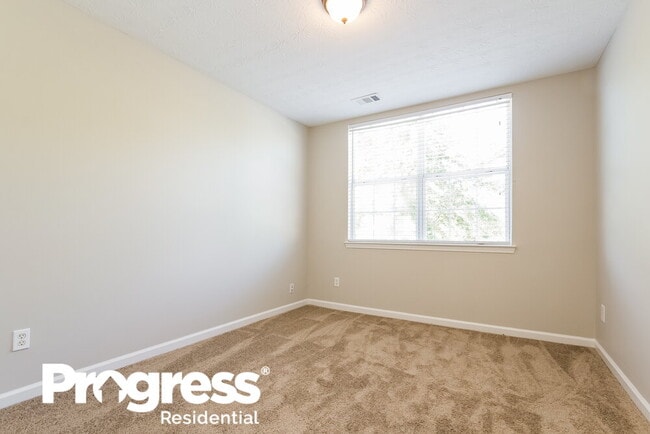 Building Photo - 413 Kirkland Dr