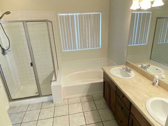 Building Photo - First Show: The first open showing is on 2/26 at 4PM. Please be prompt. We will be processing any...