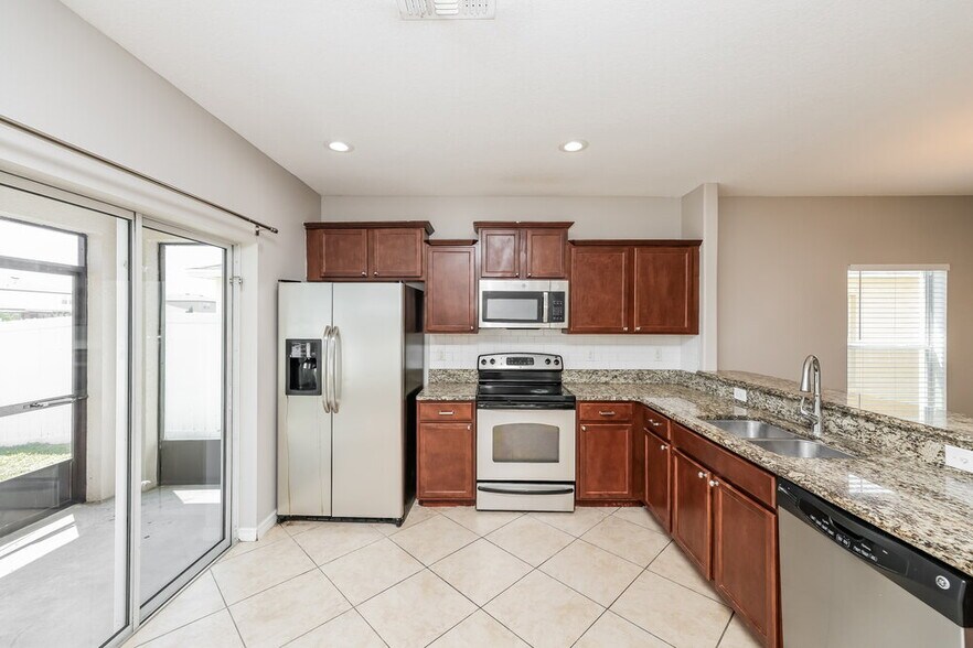 Building Photo - 1121 Seminole Sky Dr