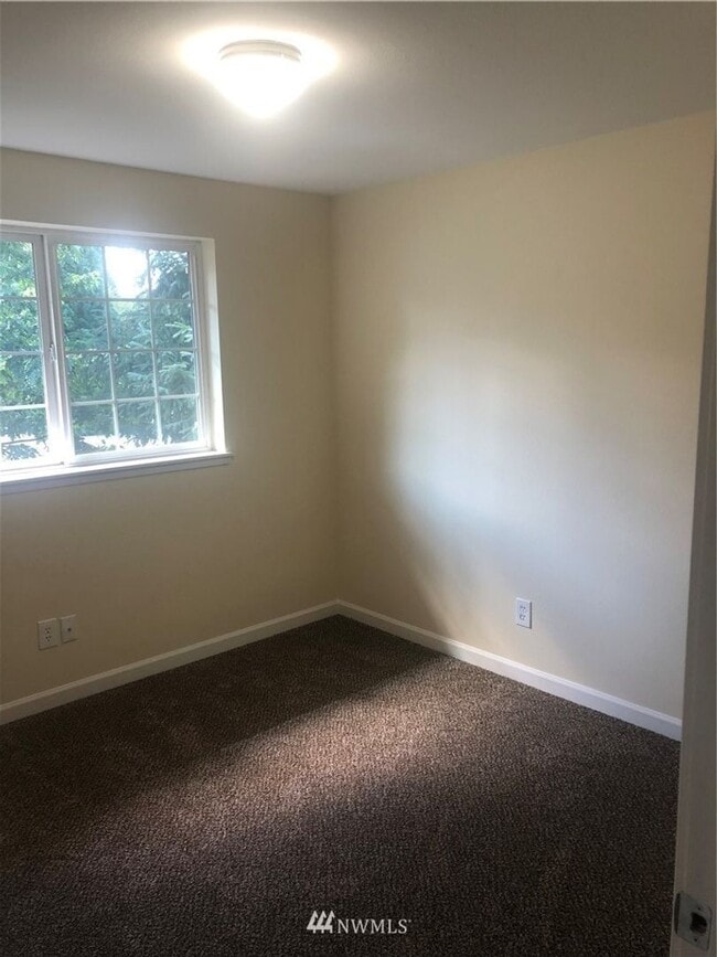 Building Photo - Charming 3 Bedroom Home in Great Tenino Lo...