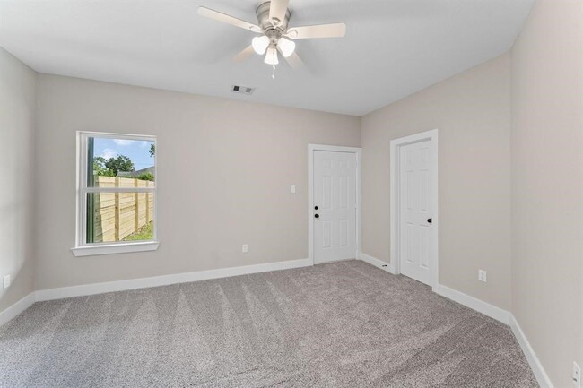 Building Photo - 7311 Sandra St