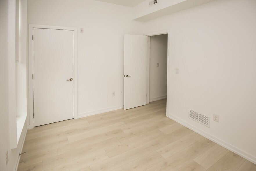 Building Photo - 1250 N Taney St