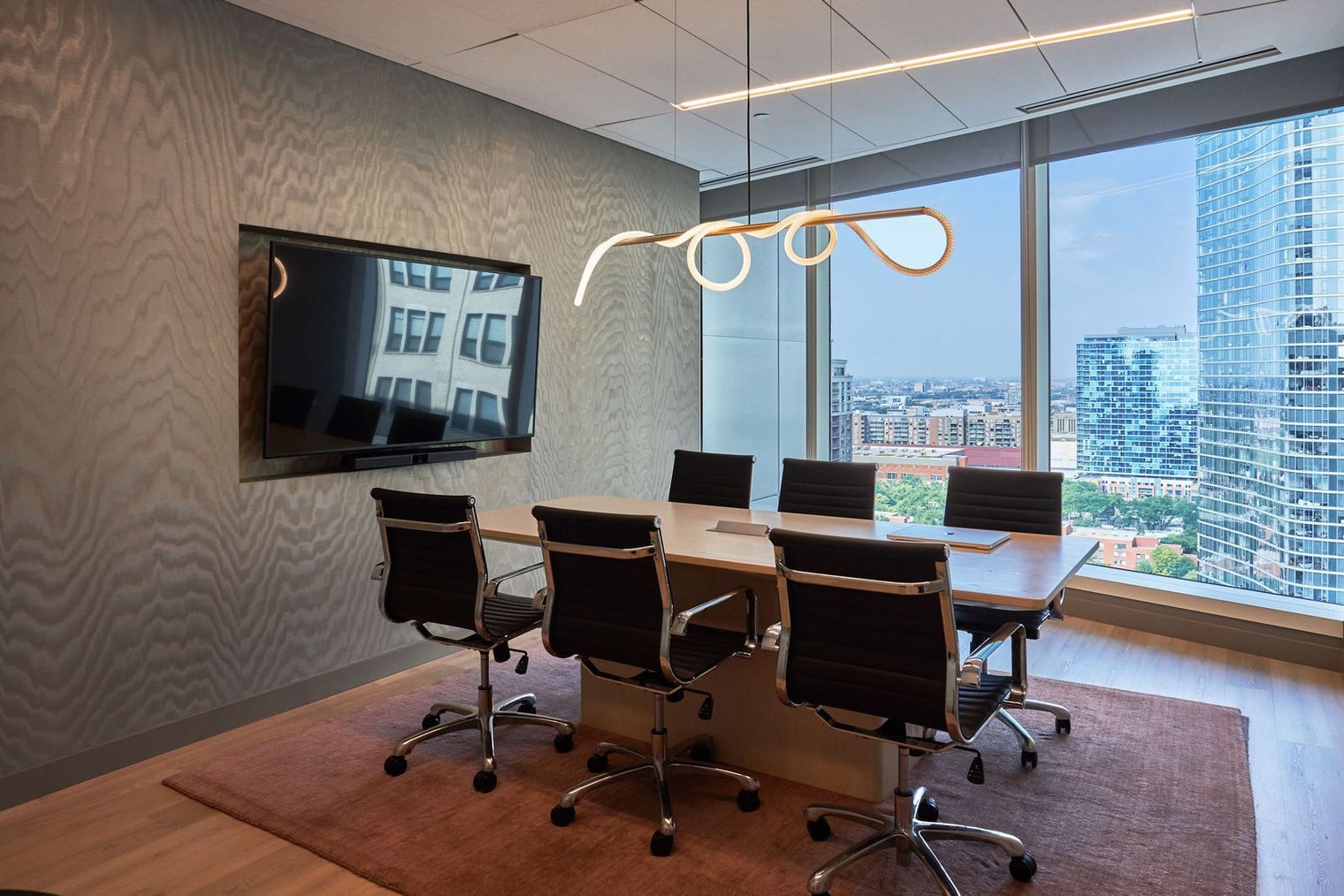 Building Photo - 1000 S Michigan Ave