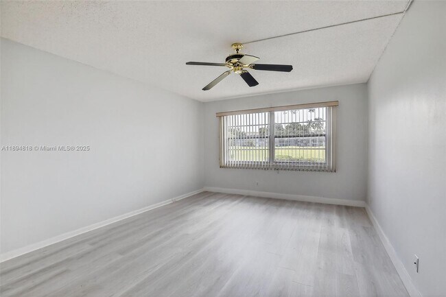 Building Photo - 701 SW 128th Ave