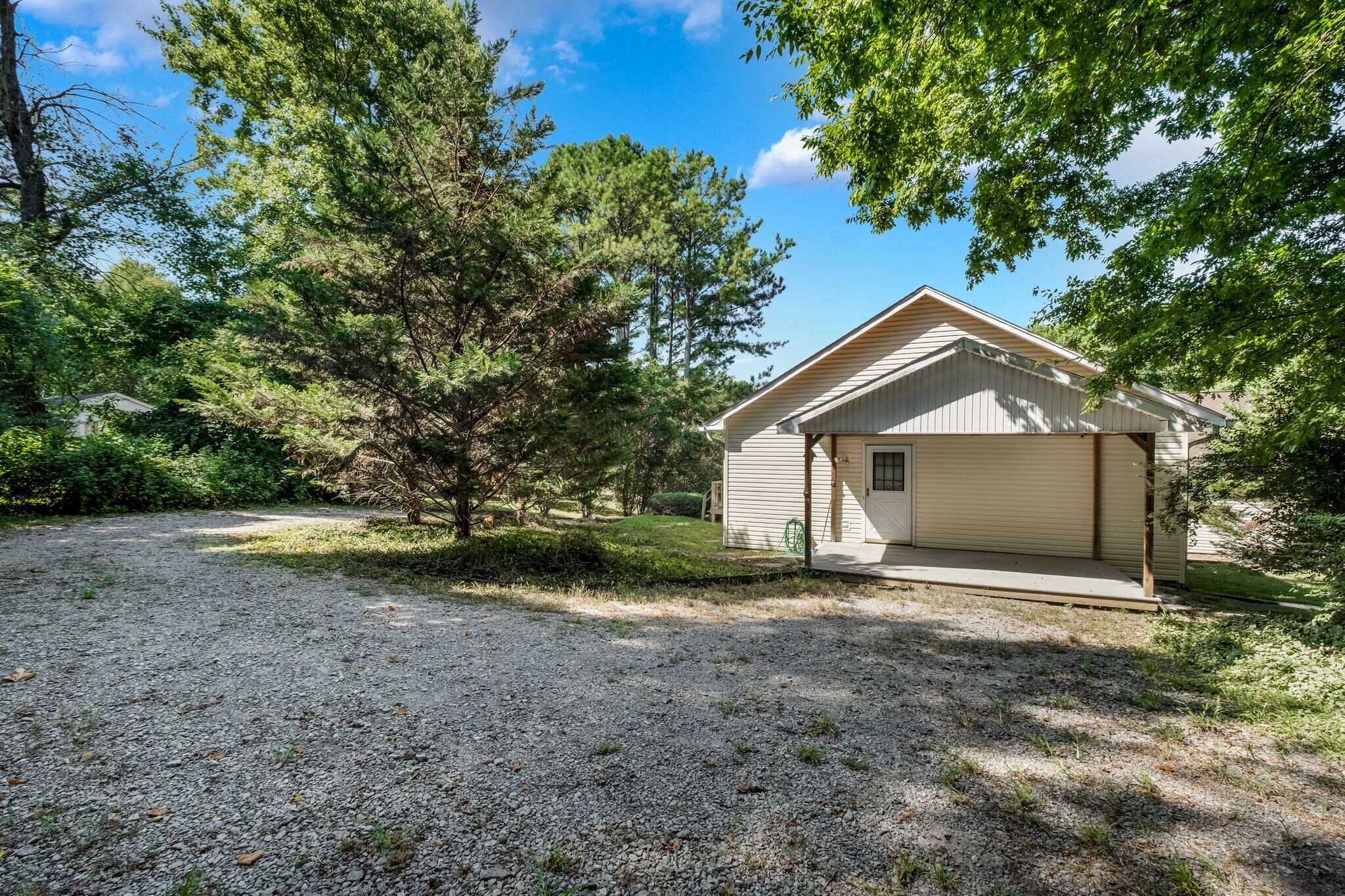 Building Photo - 2644 Hibbitts Rd