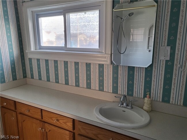 Building Photo - 108 Arizona Ave