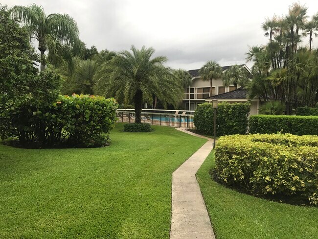 Building Photo - 11863 Wimbledon Cir