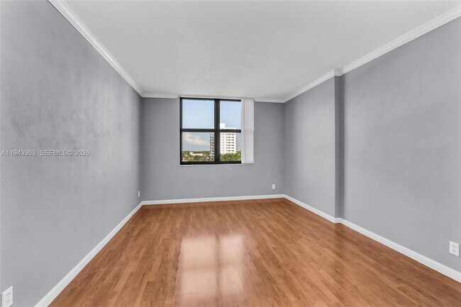 Building Photo - 1500 N Ocean Blvd