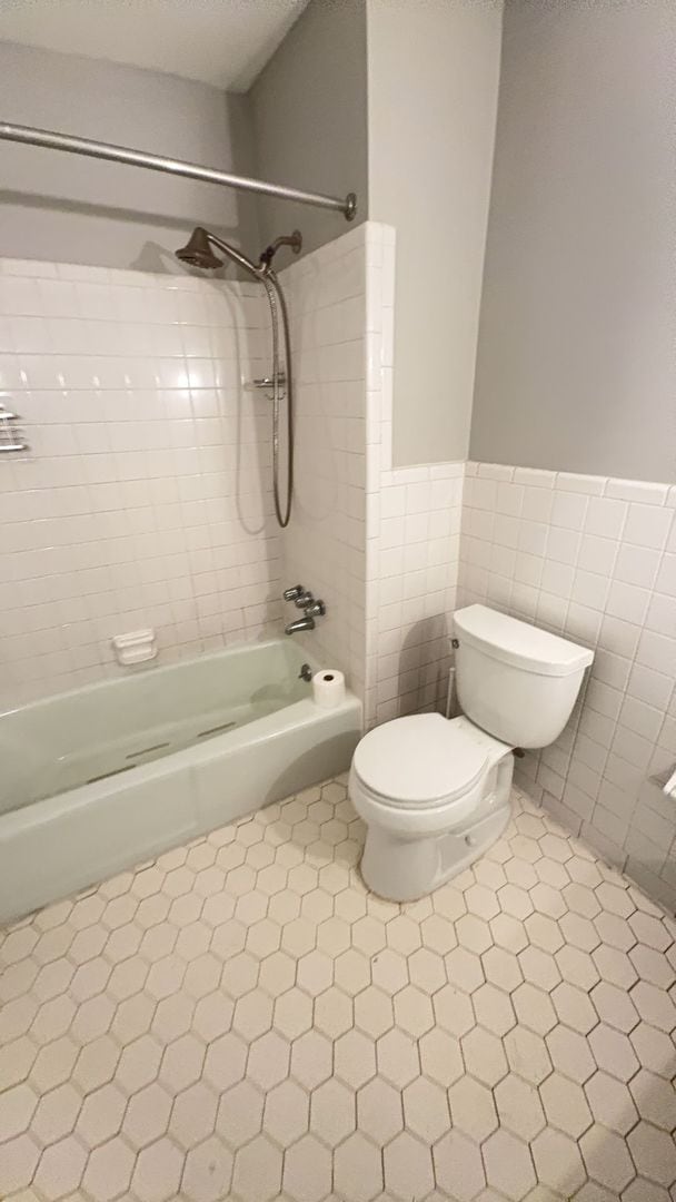 Building Photo - Beautiful Home In Bartlett