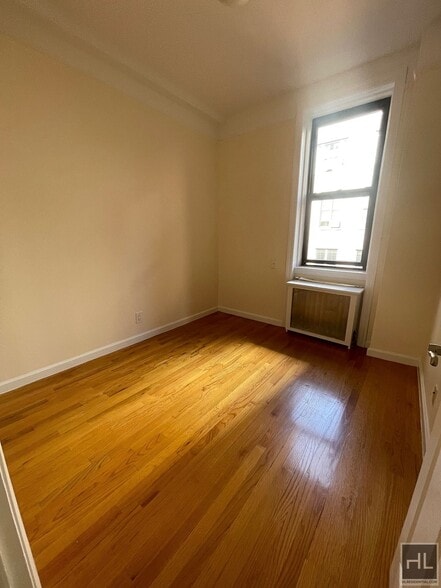 Primary Photo - WEST 45 STREET