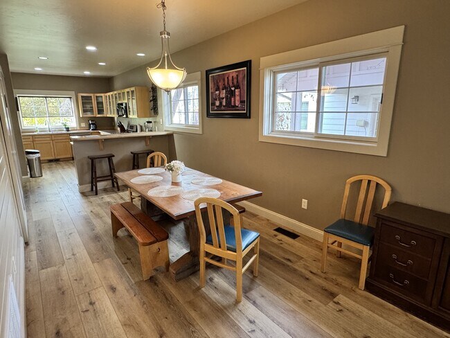 Primary Photo - 813 N 15th Ave