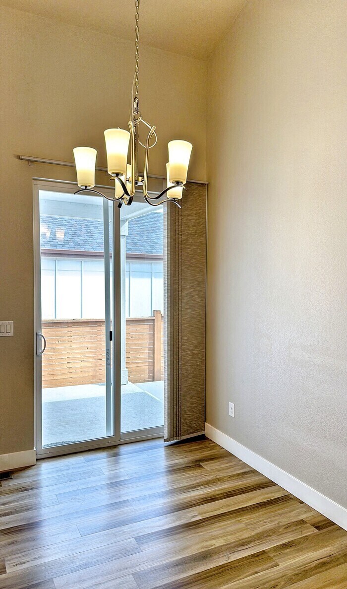 Building Photo - 5992 N Fulton St