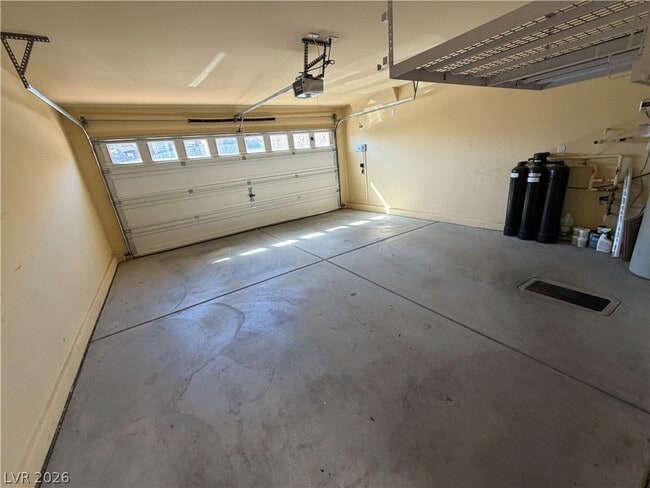 Building Photo - 6014 Pirates Delight Ave