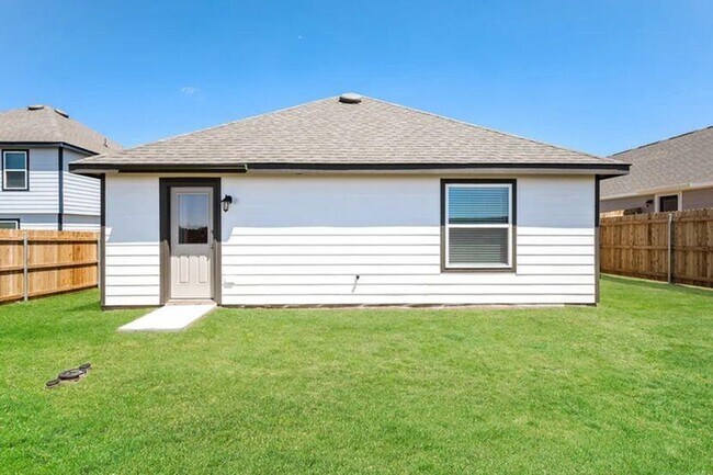 Building Photo - 1810 Crimson Lake Blvd