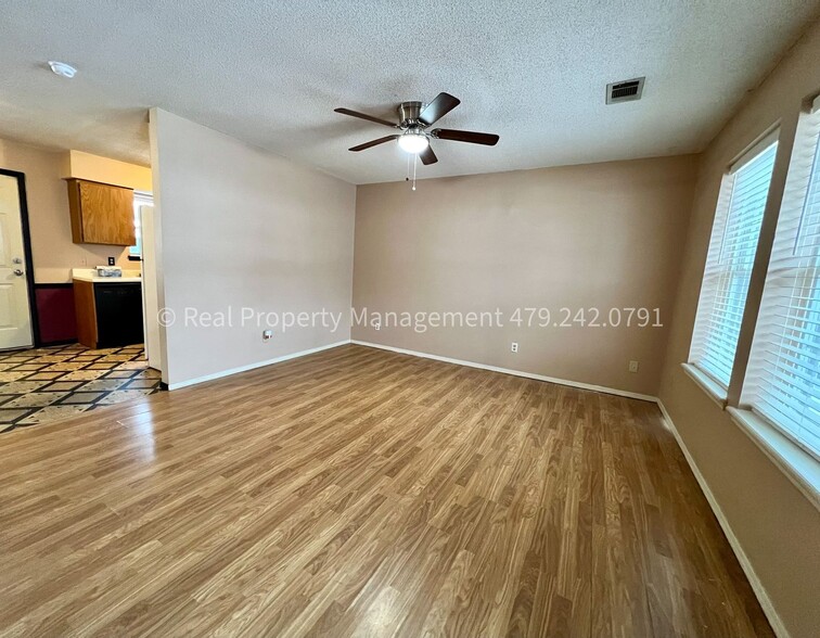 Building Photo - 51 Grand Brook Dr