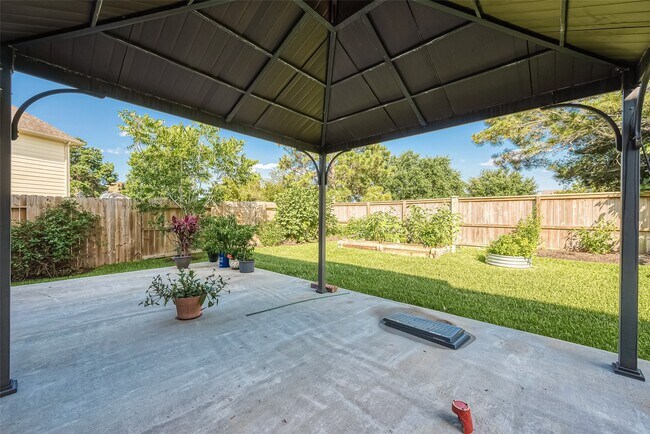 Building Photo - 25907 Pebble Terrane Ln