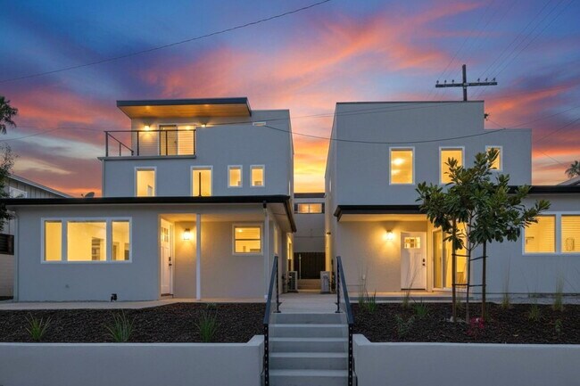 Building Photo - New Construction with Private Patio Walking Distance to Mission Bay