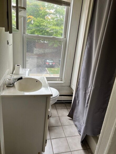 small bathroom with standup shower - 58 Campbell St