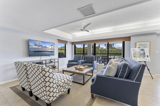 Building Photo - 120 S Ocean Blvd