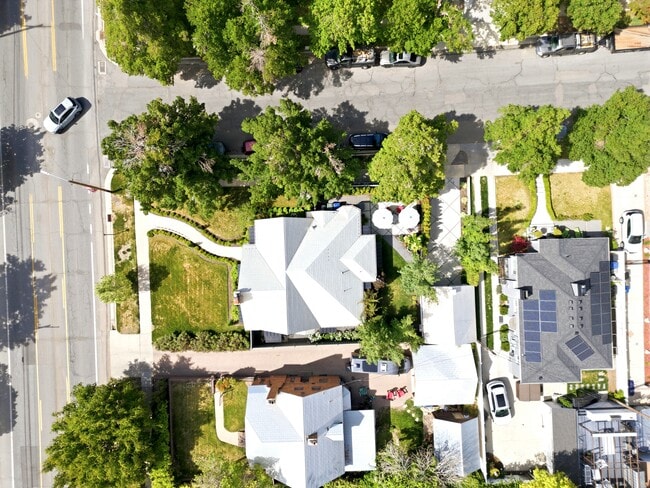 Building Photo - 967 S 1300 E
