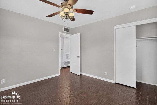 Building Photo - Charming 3Bdm 2Ba Home with Private Backyard in Phoenix!
