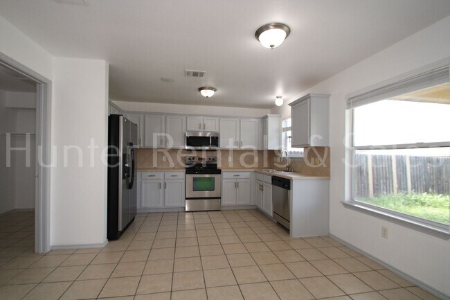Building Photo - 4910 Donegal Bay Ct