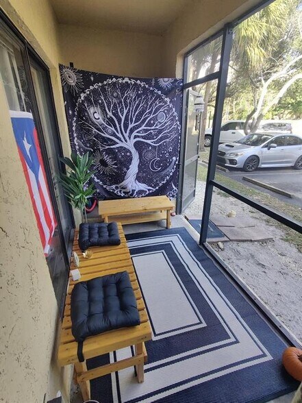 Building Photo - 2445 SW 18th Ter