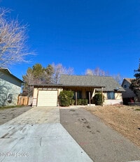 Building Photo - 2455 Kings Row