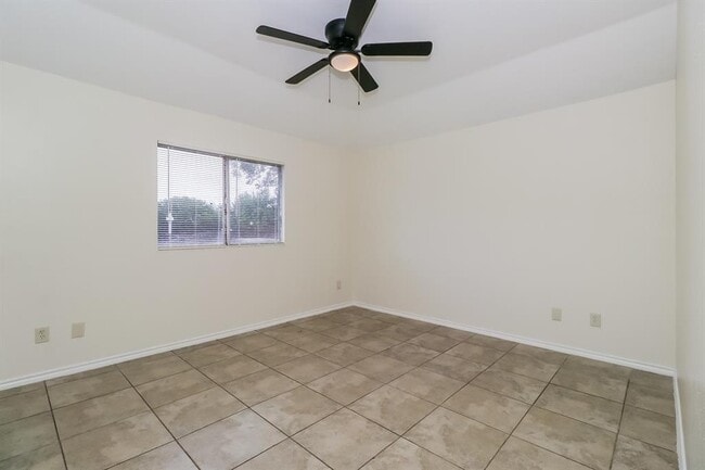 Building Photo - 11612 Gemmer St