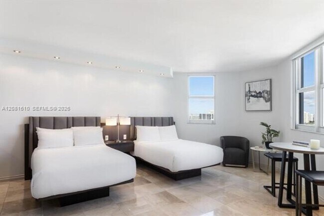 Building Photo - 17375 Collins Ave