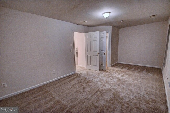 Building Photo - 3627 Madison Ln