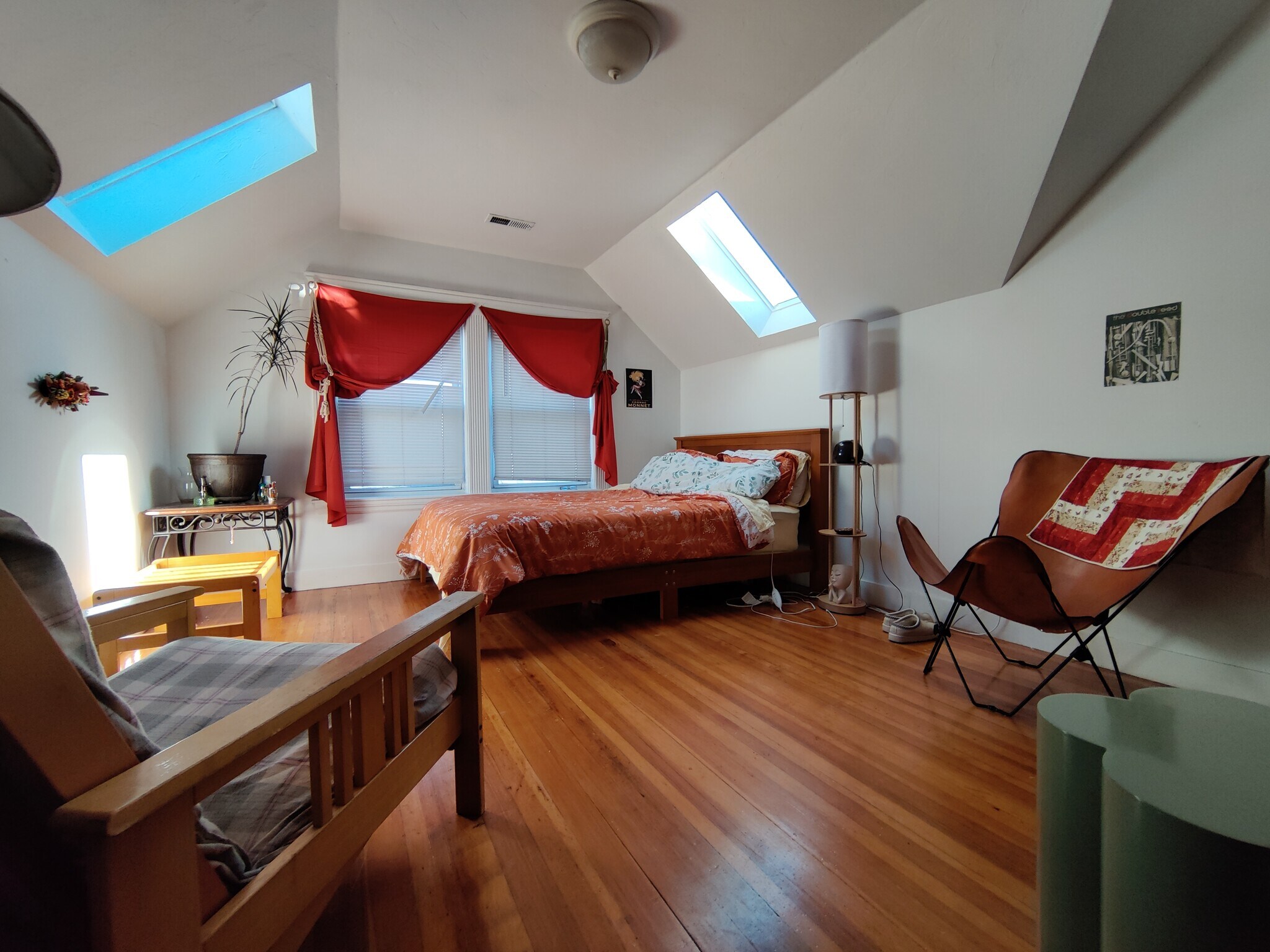 Building Photo - 51 Gardner St