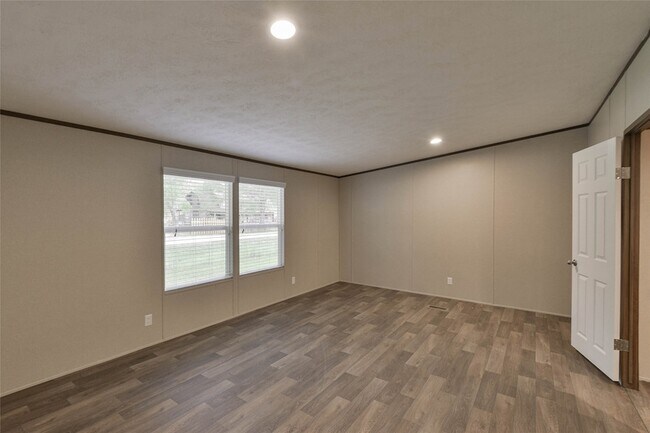 Building Photo - 25150 Faraway Ln