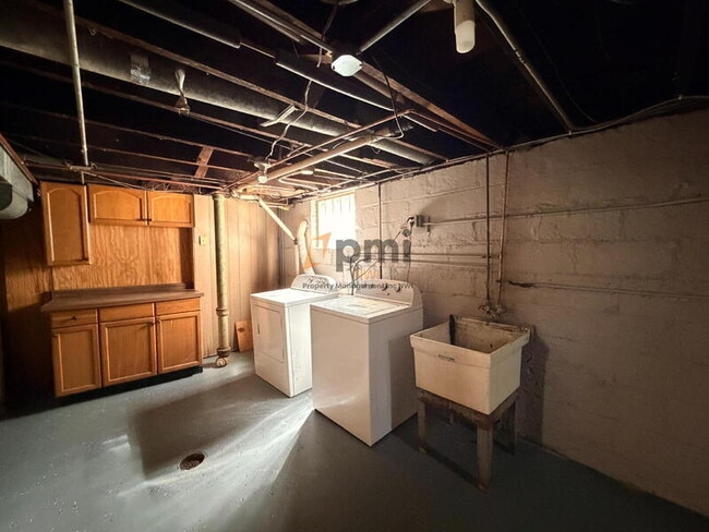 Building Photo - 6244 Madison Ave