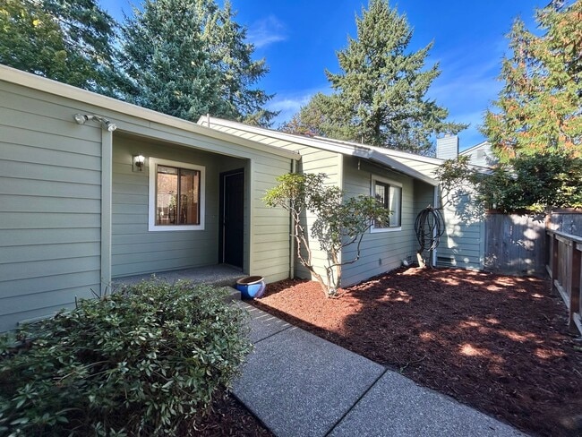 Building Photo - Serene 2 Bed, 2 Bath Updated Hidden Gem!