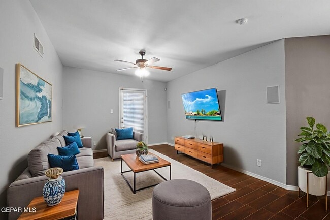 Building Photo - 4081 Tierra Bronce Dr