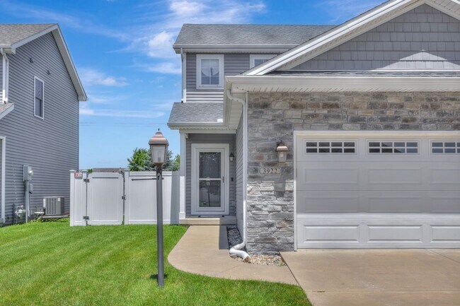 Building Photo - Spacious 4-Bedroom, 3.5-Bathroom Townhome & 2-Car Garage-West Champaign